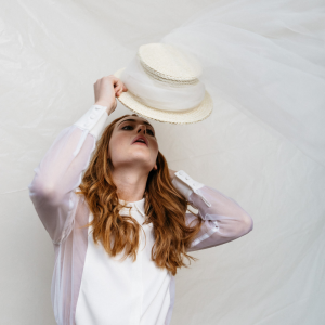 By Romance – Canotie